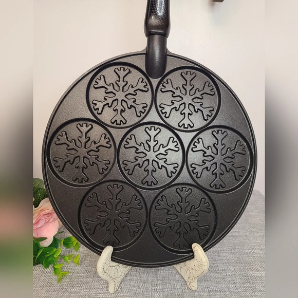 Nordic‎ Ware Snowflake Pancake Pan - Picture 1 of 7